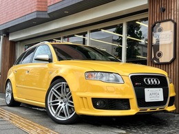 アウディ RS4アバント 4.2 4WD D車 右H＆6MT 走行3.6万K 純正OPサンルーフ