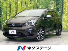 ホンダ フィット 1.5 e:HEV リュクス 衝突軽減装置 禁煙車 SDナビ　フルセグ