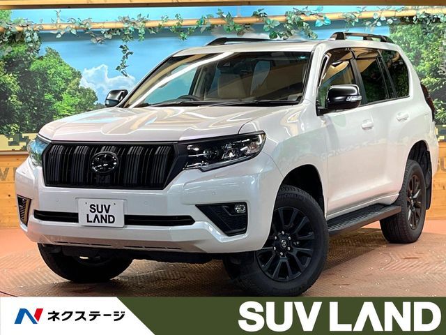禁煙車　サンルーフ　7人乗　9型ナビ　全周囲カメラ　レーダークルーズ