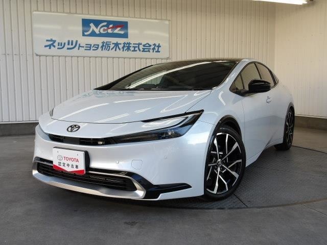 トヨタセーフティセンス搭載！優れた環境性能にさらなる磨きをかけたプラグインハイブリッド搭載のプリウス！寒冷地仕様の上級モデル！安定感のある走行性能が好評です！多彩な安全＆快適装備も要チェックの1台です