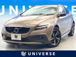 ボルボ V40クロスカントリー T5 AWD サマム 4WD ツートン革シート　シートヒーター　禁煙車
