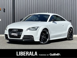 アウディ TT クーペ 1.8 TFSI Sラインコンペティション 黒半革シート 純正ナビTV 専用19インチAW