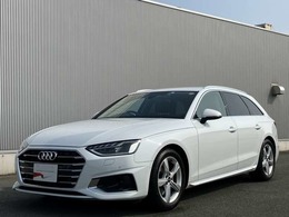 アウディ A4アバント 35 TDI アドバンスト ディーゼルターボ デコラティブパネルオークルグレー