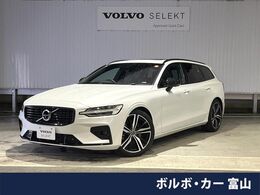 ボルボ V60 B5 Rデザイン 認定中古車　サンルーフ