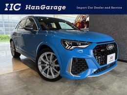 アウディ RS Q3 2.5 4WD RSデザインPKG　Sスポーツシート　禁煙車