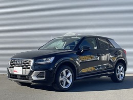 アウディ Q2 35 TFSI シリンダー オン デマンド スポーツ プレセンス　アシスタンス　プライバシーG