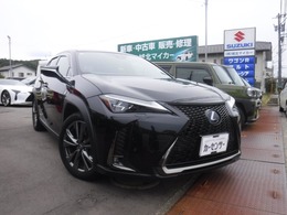 レクサス UX 250h Fスポーツ 4WD 三眼LED