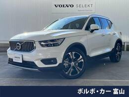 ボルボ XC40 T4 AWD インスクリプション 4WD 認定中古車 黒革シート 衝突軽減ブレーキ