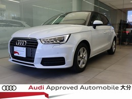 アウディ A1スポーツバック 1.0 TFSI 認定中古車　ワンオーナー　禁煙車　ETC　M