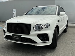 ベントレー ベンテイガ V8 4WD ブラック＆リネンツートーンカラーインテリ