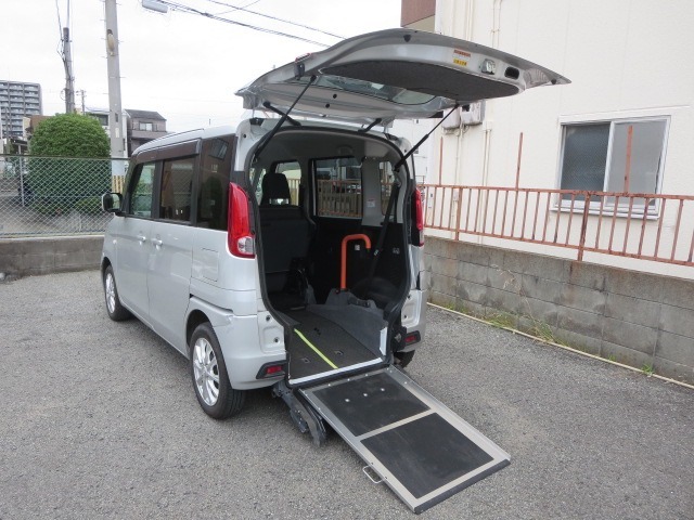 久しく入庫いたしました。スペーシア車いす仕様スローパー♪