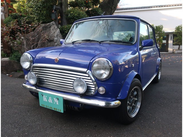 当店は東京都品川区で創業25年になる「輸入車」「旧車」のセレクトショップです。法定整備と保証付きですので遠方のお客様も安心してご利用ください。業販も可能です。お気軽にお問い合わせください。