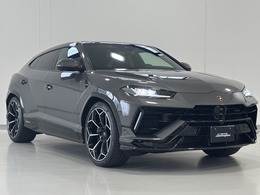 ランボルギーニ ウルス ペルフォルマンテ 4WD Grigio Keres