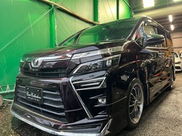 トヨタ ヴォクシー 1.8 ハイブリッド ZS 煌II 
