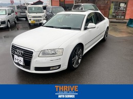 アウディ A8 4.2 FSI クワトロ 4WD 
