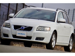 ボルボ V50 2.0e スポーツ 