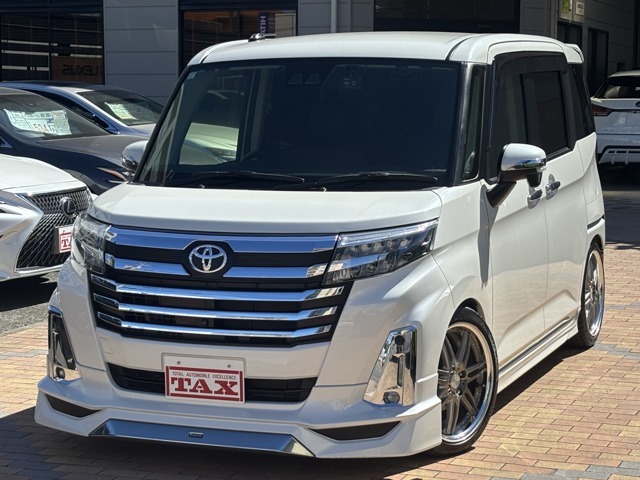 大人気のルーミーカスタムG-T入庫しました♪オプションのモデリスタフルエアロ、TEIN車高調、WORK17inchAW、純正9型ナビ、パノラミックビューモニター付きです♪皆様からのお問合せお待ちしております！！