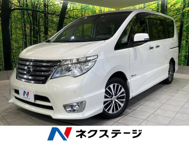 禁煙車　エマージェンシーブレーキ　純正ナビ　全方位カメラ　ドラレコ