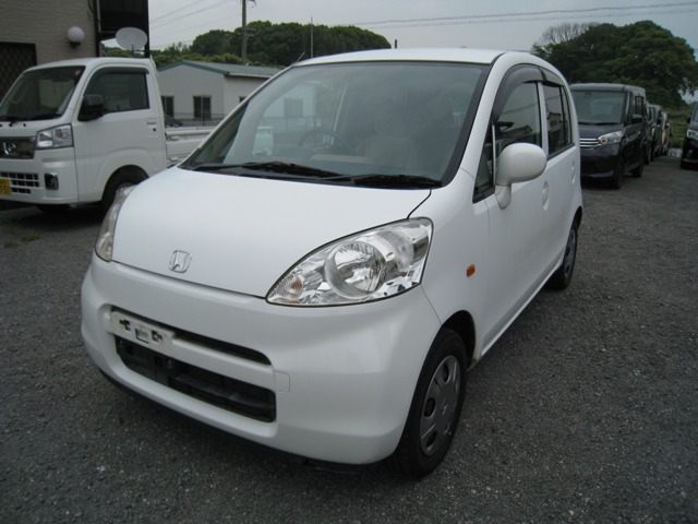 ご覧いただきありがとうございます♪気になったお車がありましたらお気軽にお電話をください♪