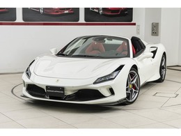 フェラーリ F8スパイダー F1 DCT BiancoAvus/RossoFerrari