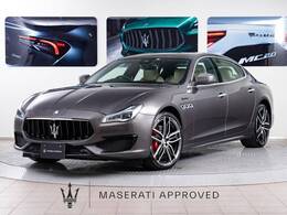マセラティ クアトロポルテ モデナ RWD 認定保証2年付　2022年モデル　21インチア