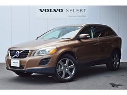 ボルボ XC60 T6 AWD 4WD ワンオーナー 走行8000キロ 2トーンレザー