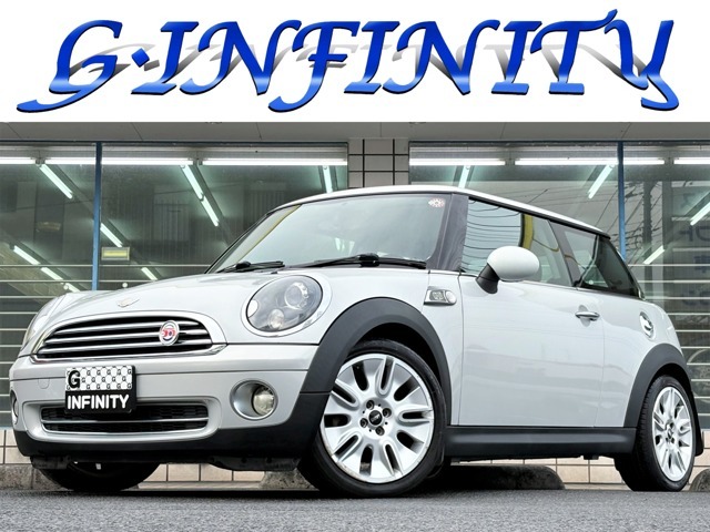 全国陸送OK♪取説完備♪修復歴無♪MINI50周年特別仕様車♪車検：2年付♪走行：75,000km♪専用17AW♪専用半革シート♪ハーマンカードンオーディオ♪プロジェクターヘッドライト(HID)♪Tチェーン♪お支払総額￥43万円