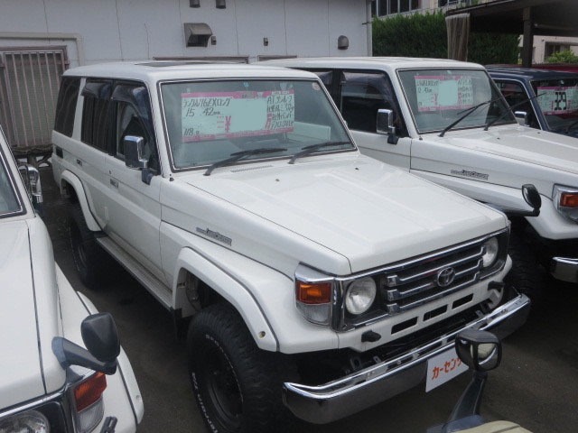 トヨタ ランドクルーザー70 4.2 ZX ディーゼル 4WD 2003年 11.8 トヨタ ランドクルーザー70 4.2 ZX ディーゼル 4WD 2003年 11.8