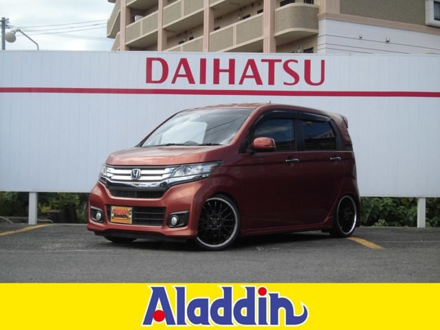 ご成約のお客様5000km毎に無料のオイル交換サービス！（次回車検まで、詳しくはスタッフにお尋ね下さい）