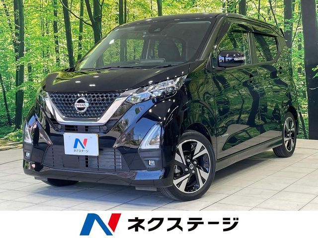 純正9型ナビ　全周囲カメラ　エマージェンシーブレーキ　禁煙車
