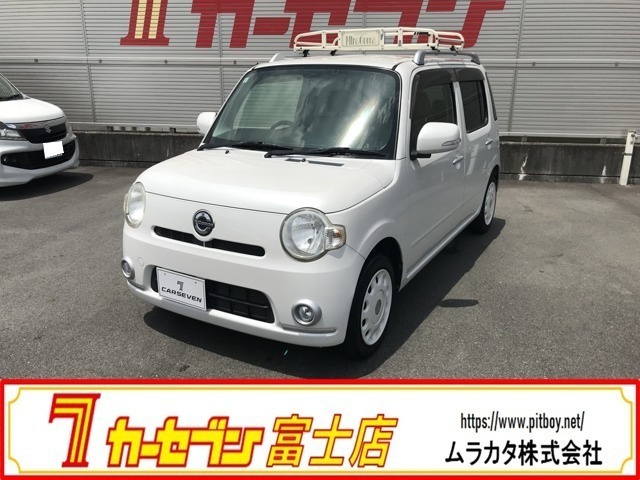 こんにちは！カーセブン富士店です！この度は数ある車両の中から当店の車両にご注目いただき誠にありがとうございます。