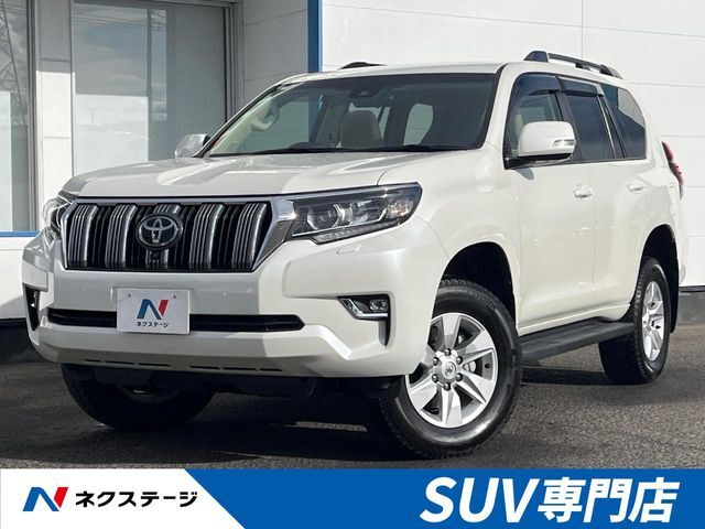 サンルーフ　4WD　純正9型ナビ　禁煙車　全周囲カメラ　衝突被害軽減装置