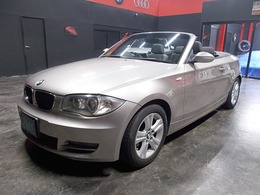 BMW 1シリーズカブリオレ 120i 正規ディーラー車　電動オープン　キセノン
