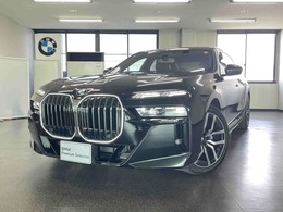 BMW 7シリーズ 740d xドライブ Mスポーツ ディーゼルターボ 4WD 元デモカー　黒革　Bowers ＆ Wilkins