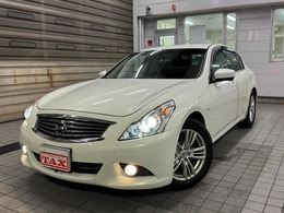 日産 スカイライン 2.5 250GT タイプP 後期・純正ナビTV・バック・サイドカメラ