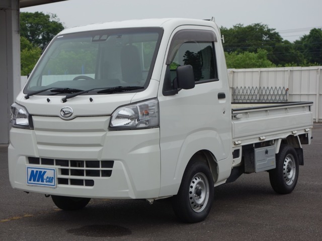 当店では、広い敷地に在庫車両300台以上あります！高級車から低価格のお買い得価格車両まで幅広く販売しております。支払総額20万円前後の車両もご用意しています。是非一度お問い合わせください。