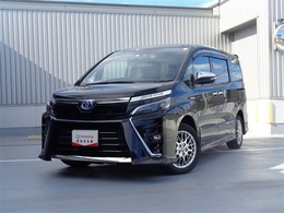 トヨタ ヴォクシー 1.8 ハイブリッド ZS 煌II 後席ディスプレイ　クルーズコントロール
