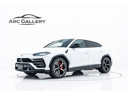 ランボルギーニ ウルス 4.0 4WD パノラミックルーフ　スタイルPKG　22イン