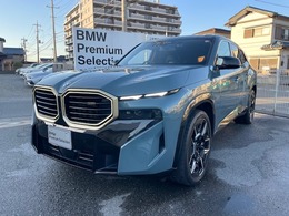 BMW XM 4.4 4WD 弊社デモカー　22AW　ラグーン革B＆W