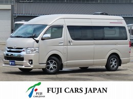 トヨタ ハイエースバン キャンピングカー　ホワイトハウス コンパスドルク　ウィンドウエアコン