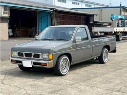 日産 ダットサン 2.0 GL ロングボディ ※全塗装※