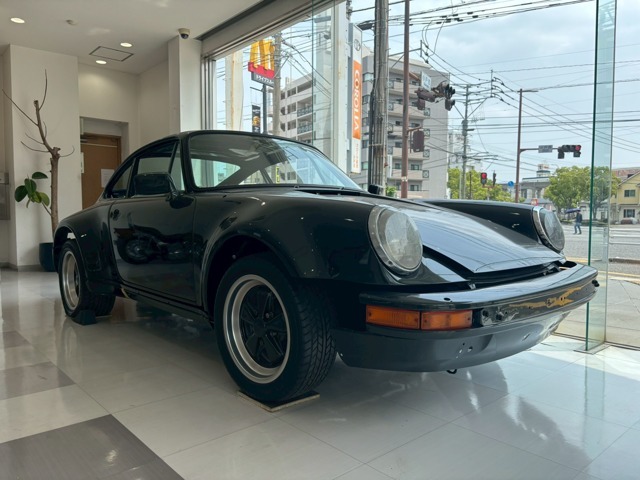 新車並行車両となります。
