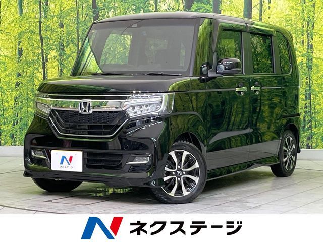バックカメラ　衝突軽減装置　アダプティブクルーズ　禁煙車　シートヒーター