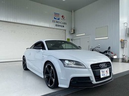 アウディ TT クーペ 1.8 TFSI Sラインコンペティション 特別仕様車　ブラックデザインホイール