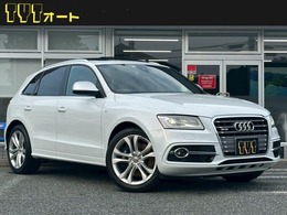 アウディ SQ5 3.0 4WD サンルーフ ACC 黒ナッパレザー 20AW 禁煙