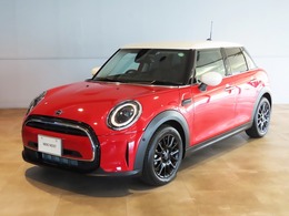 ミニ ミニ クーパーD 5ドア プレミアムプラスパッケージ DCT 禁煙車　衝突軽減ブレーキ　前車接近警告