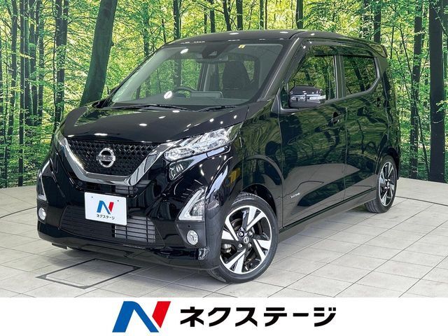 純正SDナビ　全周囲カメラ　衝突被害軽減システム　レーダークルーズ