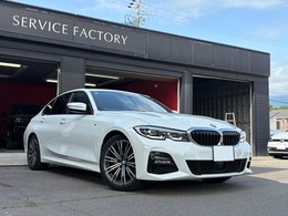 BMW 3シリーズ 320d xドライブ Mスポーツ ディーゼルターボ 4WD 本革シートヒーター　純正ナビ　純正前後ド