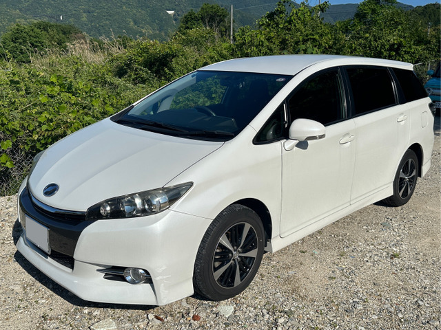 4.5点相当の綺麗な車です。