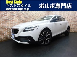 ボルボ V40クロスカントリー T5 AWD モメンタム 4WD 2017モデル　ワンオーナー　インテリセーフ
